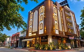 Hotel Reeve Inn